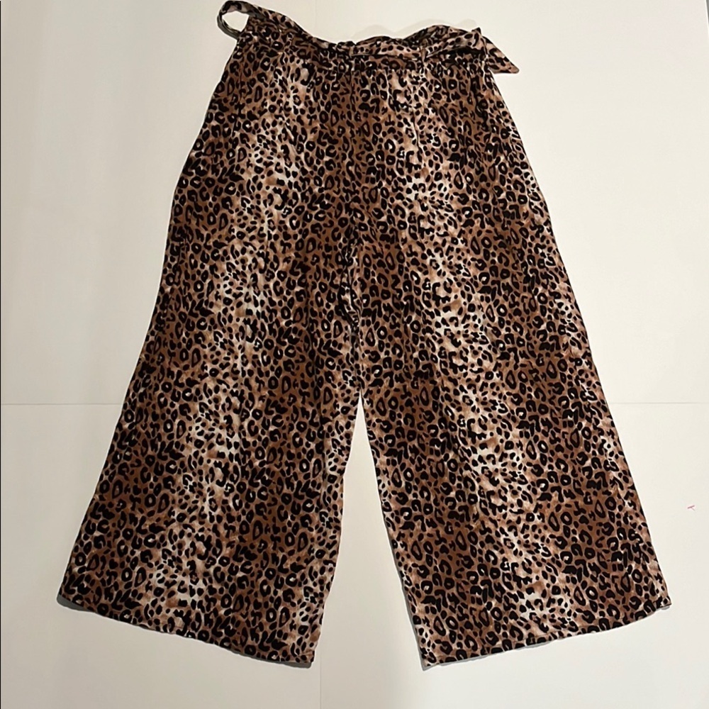 Derek Heart Leopard Print Wide Leg Pants - Picture 9 of 9